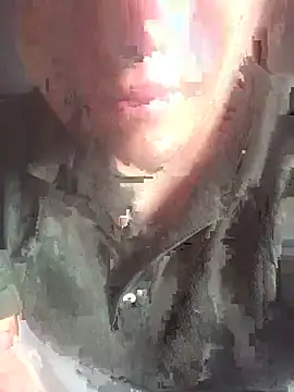 Snapshot of oliver_price1 chatting on February 23, 4:24 pm oliver price1 online show from February 23, 4:24 pm