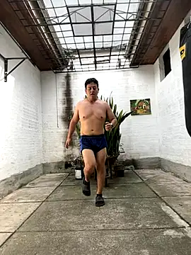 Snapshot of oliver_price1 chatting on September 22, 7:38 pm oliver price1 online show from September 22, 7:38 pm