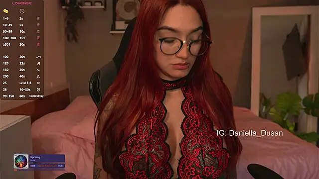 Snapshot of DaniDusan_ chatting on December 22, 5:10 pm DaniDusan online show from December 22, 5:10 pm