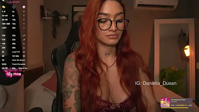 Snapshot of DaniDusan_ chatting on January 20, 10:26 pm DaniDusan online show from January 20, 10:26 pm