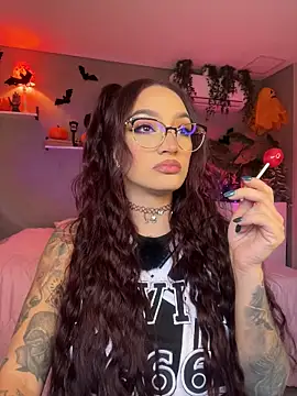 Snapshot of DaniDusan_ chatting on October 28, 7:05 pm DaniDusan online show from October 28, 7:05 pm