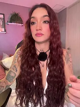 Snapshot of DaniDusan_ chatting on February 6, 7:06 pm DaniDusan online show from February 6, 7:06 pm