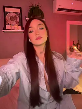 Snapshot of DaniDusan_ chatting on February 17, 8:37 pm DaniDusan online show from February 17, 8:37 pm