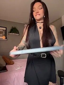 DaniDusan  online show from April 30, 8:57 pm