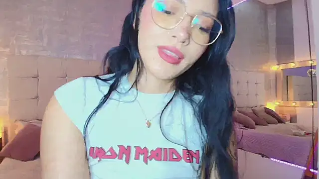 Snapshot of Baby_Venuss chatting on March 3, 10:06 am Baby Venuss online show from March 3, 10:06 am