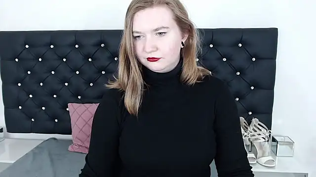 LaraDream online show from February 13, 1:29 am