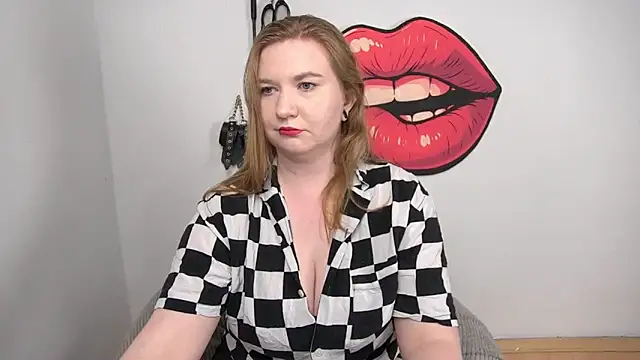 LaraDream online show from November 5, 4:29 pm