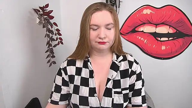 LaraDream online show from April 27, 4:05 pm