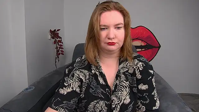 LaraDream online show from July 6, 2:47 pm