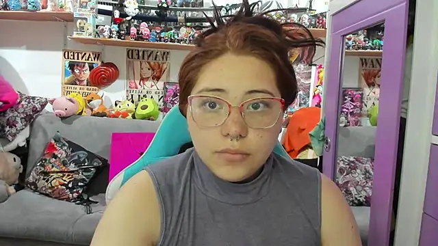 soficammy online show from December 4, 9:45 pm