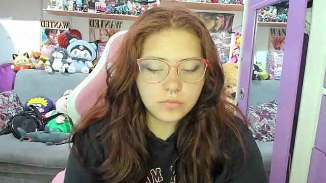 soficammy online show from December 14, 11:31 pm