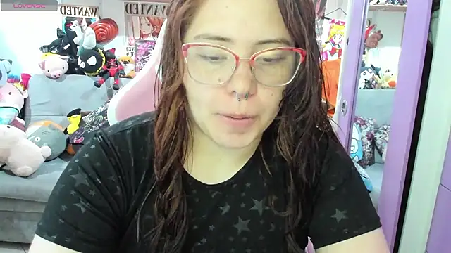 soficammy online show from January 6, 11:18 pm