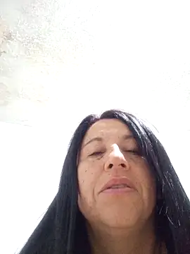Snapshot of valeriapinter chatting on May 9, 10:20 am valeriapinter online show from May 9, 10:20 am