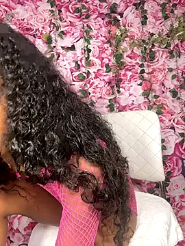 mismialove online show from September 27, 5:45 am