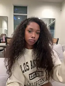 mismialove online show from June 13, 12:25 pm