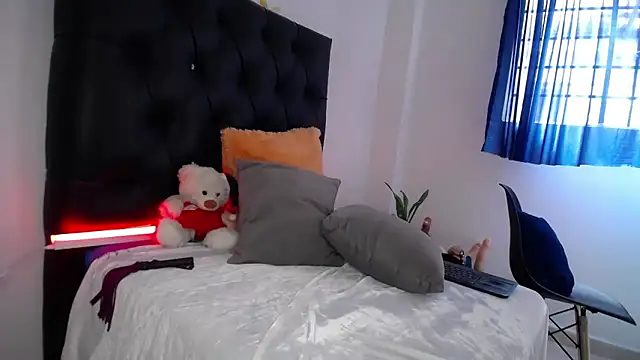 susan smith18 online show from February 20, 7:08 pm