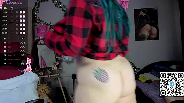 Snapshot of Silvia_Santorskii chatting on December 20, 7:26 am Silvia Santorskii online show from December 20, 7:26 am