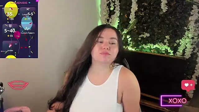 Snapshot of ainohacarter_89 chatting on June 5, 1:45 am ainohacarter 89 online show from June 5, 1:45 am