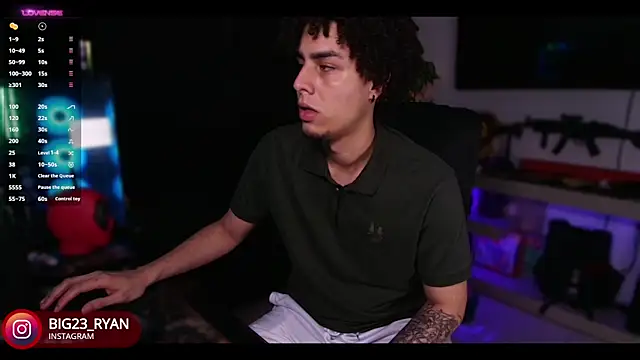 Snapshot of bigryann23 chatting on January 26, 2:56 am bigryann23 online show from January 26, 2:56 am