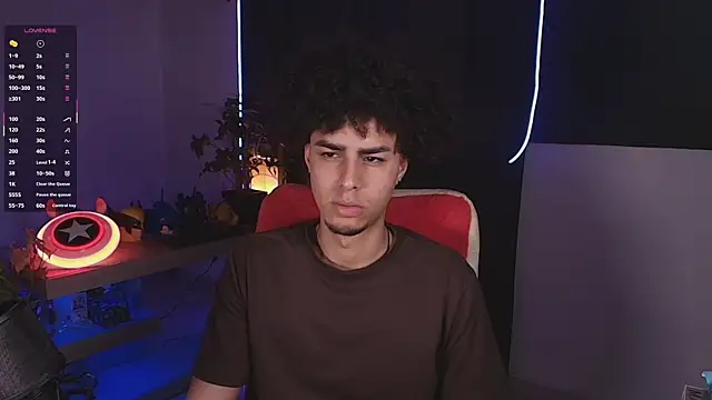 Snapshot of bigryann23 chatting on September 20, 12:55 am bigryann23 online show from September 20, 12:55 am