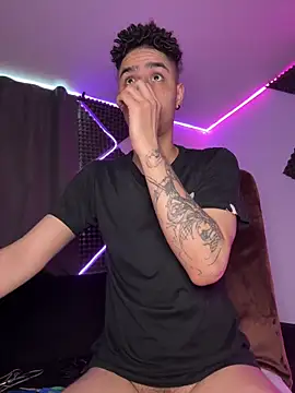 bigryann23 online show from January 18, 10:13 pm