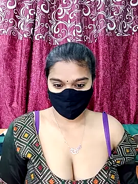 Snapshot of Jasmine_jaaan chatting on February 2, 4:33 am Jasmine jaaan online show from February 2, 4:33 am