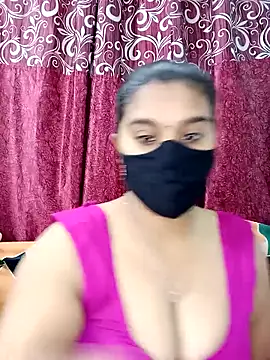 Snapshot of Jasmine_jaaan chatting on February 5, 4:28 am Jasmine jaaan online show from February 5, 4:28 am