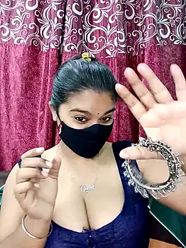 Snapshot of Jasmine_jaaan chatting on February 7, 6:06 am Jasmine jaaan online show from February 7, 6:06 am